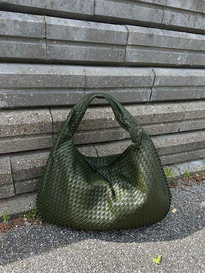 Elegante Gewebte Schultertasche aus Kunstleder – Modische Damen-Handtasche in Trendfarben