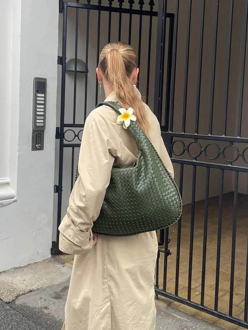 Elegante Gewebte Schultertasche aus Kunstleder – Modische Damen-Handtasche in Trendfarben