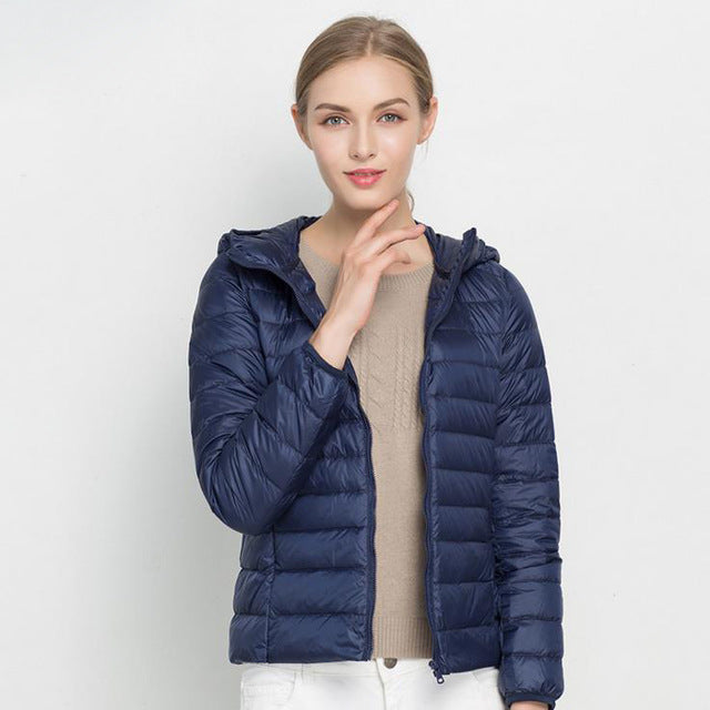 Leichte Damen Daunenjacke mit Kapuze – Warm & Ultraleicht für Herbst & Winter