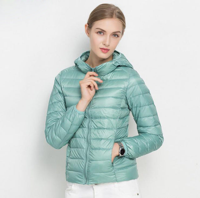 Leichte Damen Daunenjacke mit Kapuze – Warm & Ultraleicht für Herbst & Winter
