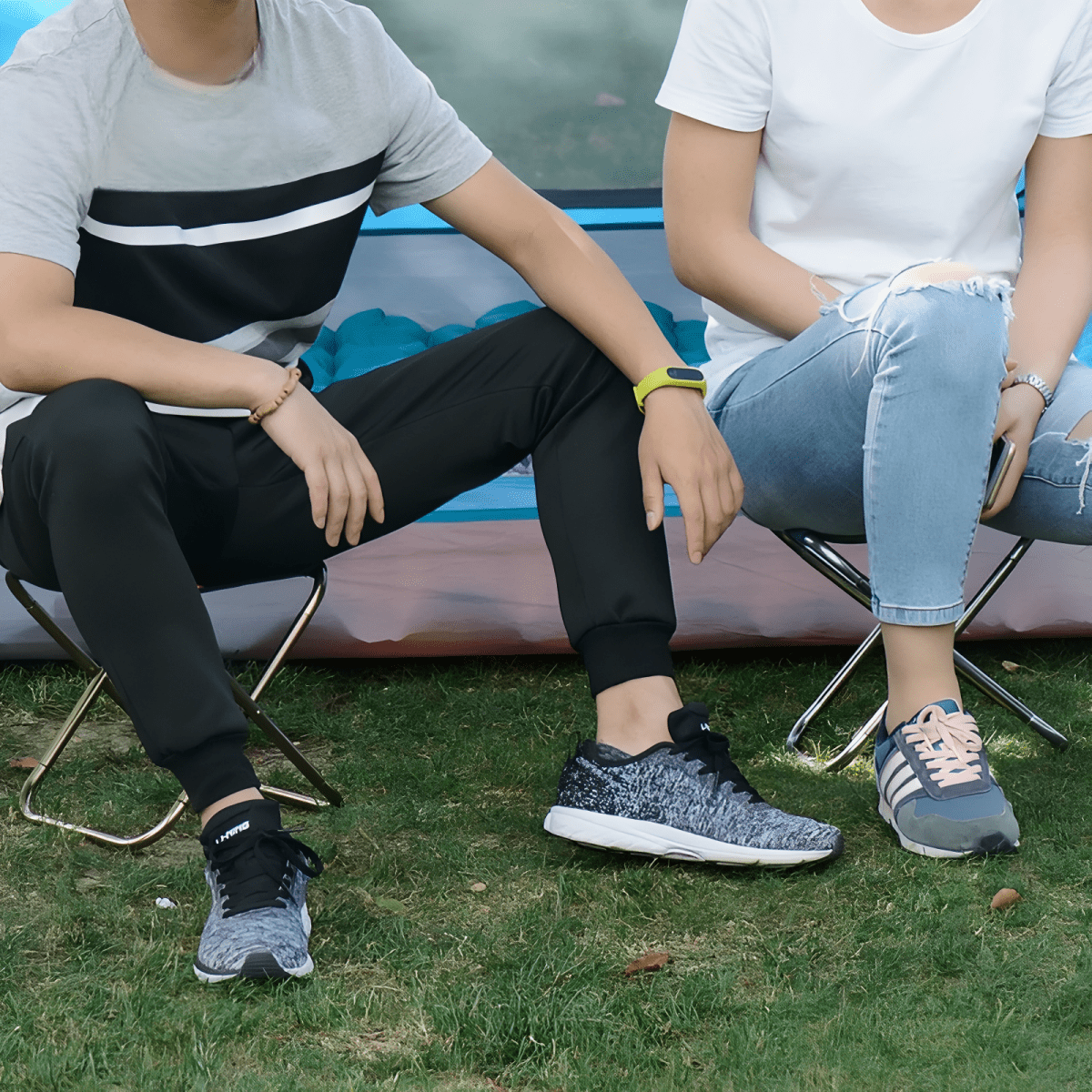 Ultraleichter Faltbarer Campinghocker – Kompakt & Tragbar – Ideal für Outdoor, Angeln, Festivals – Belastbar bis 100 kg