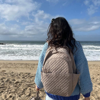 Laptop Rucksack mit Seitentaschen – Leicht, Wasserdicht & Stilvoll für Schule, Arbeit & Reisen